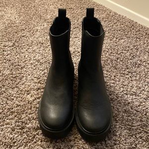 Abercrombie Emilia Chunky Boots